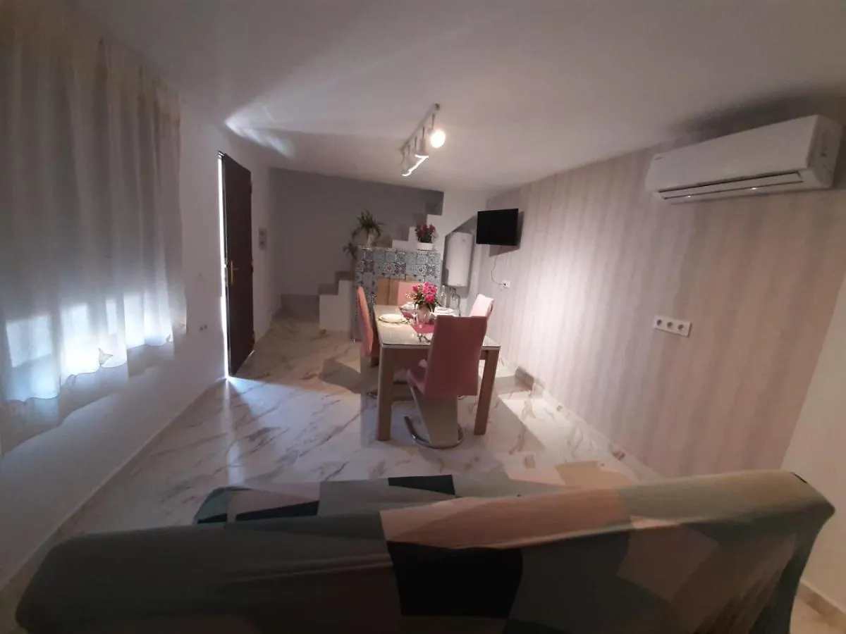 Sweet Home Martos Kır Evi